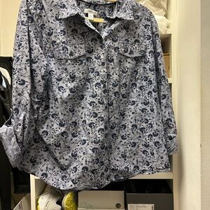 Croft & Barrow Navy and Gray Floral Shirt